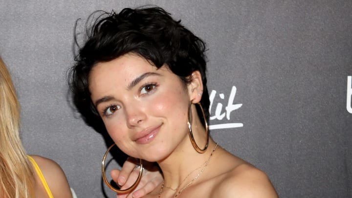 Bachelor Nation's Bekah Martinez shades Hannah Brown for traveling during coronavirus pandemic. Bachelor Nation's Bekah Martinez shades Hannah Brown for traveling during coronavirus pandemic.