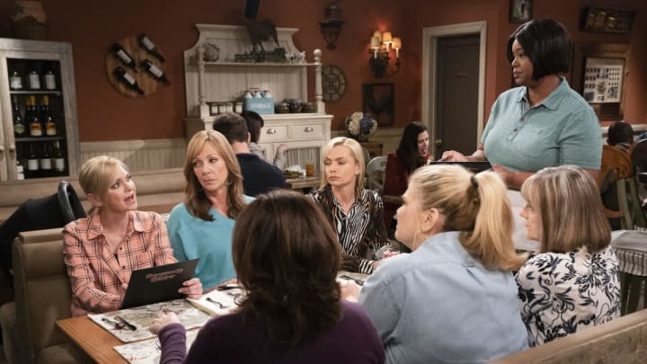 “Lumbar Support and Old Pork” — Bonnie has an unexpected reaction when she learns that Adam’s bar is doing well. Also, Christy and Tammy go on a double date, on MOM, Thursday, April 18 (9:01-9:30 PM, ET/PT) on the CBS Television Network. Pictured L to R: Anna Faris as Christy, Allison Janney as Bonnie, Jaime Pressly as Jill, Chiquita Fuller as Taylor, Beth Hall as Wendy, Kristen Johnston as Tammy, and Mimi Kennedy as Marjorie. Photo: Sonja Flemming/CBS Ã‚Â©2019 CBS Broadcasting, Inc. All Rights Reserved