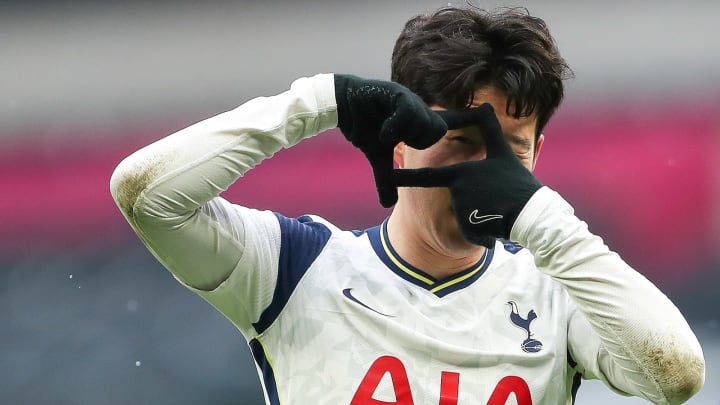 LONDON, ENGLAND – FEBRUARY 07: Son Heung-min of Tottenham Hotspur celebrates after scoring a goal to make it 2-0 during the Premier League match between Tottenham Hotspur and West Bromwich Albion at Tottenham Hotspur Stadium on February 7, 2021 in London, United Kingdom. Sporting stadiums around the UK remain under strict restrictions due to the Coronavirus Pandemic as Government social distancing laws prohibit fans inside venues resulting in games being played behind closed doors. (Photo by James Williamson – AMA/Getty Images)