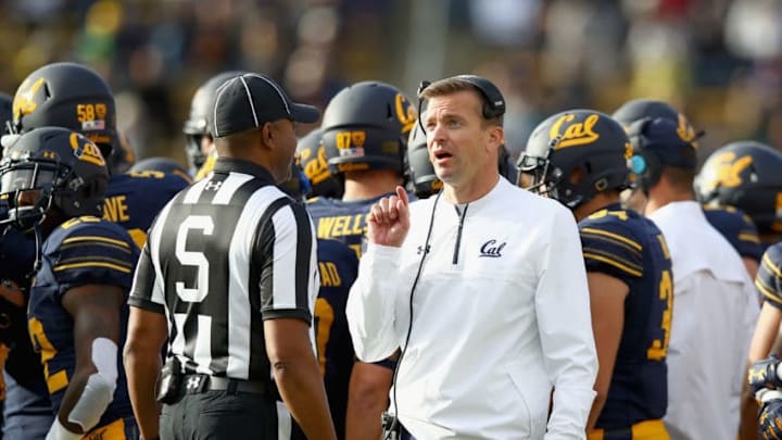 BERKELEY, CA - NOVEMBER 04: Head coach Justin Wilcox of the California Golden Bears talks to side judge Michael Marsh during their game against the Oregon State Beavers at California Memorial Stadium on November 4, 2017 in Berkeley, California. (Photo by Ezra Shaw/Getty Images) BERKELEY, CA - NOVEMBER 04: Head coach Justin Wilcox of the California Golden Bears talks to side judge Michael Marsh during their game against the Oregon State Beavers at California Memorial Stadium on November 4, 2017 in Berkeley, California. (Photo by Ezra Shaw/Getty Images)