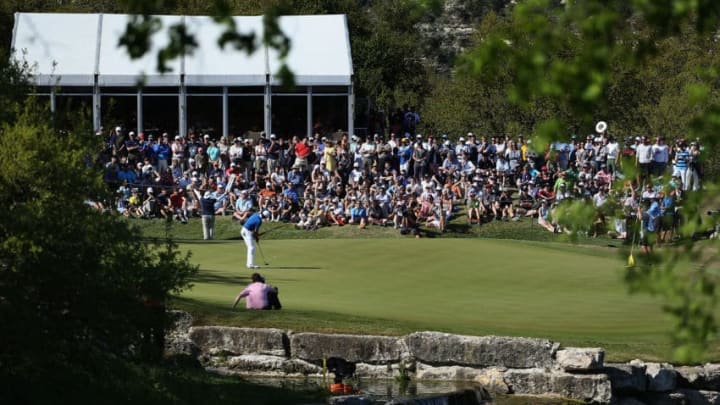 AUSTIN, TX - MARCH 27: Jason Day of Australia putts on the 11th green during his match against Louis Oosthuizen of South Africa in the championship match of the World Golf Championships-Dell Match Play at the Austin Country Club on March 27, 2016 in Austin, Texas. (Photo by Christian Petersen/Getty Images)