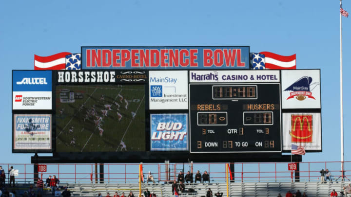 SHREVEPORT, LA - DECEMBER 27: Photograph of stadium scoreboard during the MainStay Independence Bowl game between the University of Mississippi Ole Miss Rebels and the University of Nebraska Huskers at Independence Stadium on December 27, 2002 in Shreveport, Louisiana. Mississippi defeated the Nebraska 27-23. (Photo by Matthew Stockman/Getty Images)