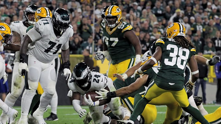 GREEN BAY, WISCONSIN – SEPTEMBER 26: Jordan Howard #24 of the Philadelphia Eagles scores a touchdown in the fourth quarter against the Green Bay Packers at Lambeau Field on September 26, 2019, in Green Bay, Wisconsin. (Photo by Dylan Buell/Getty Images)