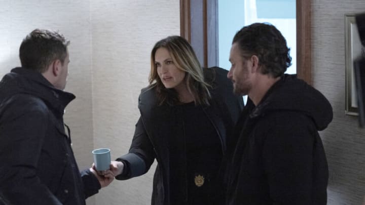 LAW & ORDER: SPECIAL VICTIMS UNIT -- "Lime Chaser" Episode 24017 -- Pictured: (l-r) Mariska Hargitay as Captain Olivia Benson, Kevin Kane as Det. Terry Bruno -- (Photo by: Ralph Bavaro/NBC)