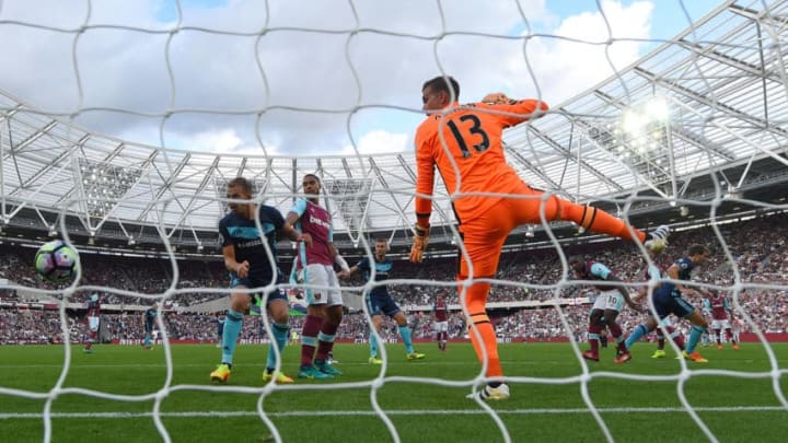 LONDON, ENGLAND - OCTOBER 01: Cristhian Stuani of Middlesbrough scores his sides first goal during the Premier League match between West Ham United and Middlesbrough at London Stadium on October 1, 2016 in London, England. (Photo by Mike Hewitt/Getty Images)