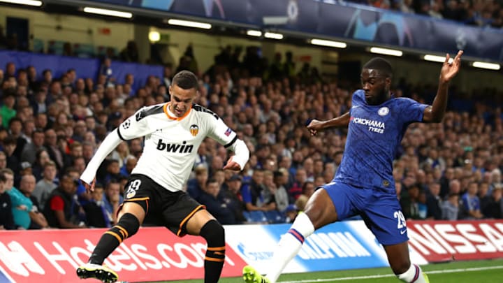 LONDON, ENGLAND - SEPTEMBER 17: Rodrigo Moreno of Valencia battles with Fikayo Tomori of Chelsea during the UEFA Champions League group H match between Chelsea FC and Valencia CF at Stamford Bridge on September 17, 2019 in London, United Kingdom. (Photo by Bryn Lennon/Getty Images)