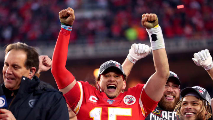 KANSAS CITY, MISSOURI - JANUARY 19: Patrick Mahomes #15 of the Kansas City Chiefs ceebrates after defeating the Tennessee Titans in the AFC Championship Game at Arrowhead Stadium on January 19, 2020 in Kansas City, Missouri. The Chiefs defeated the Titans 35-24. (Photo by Tom Pennington/Getty Images)