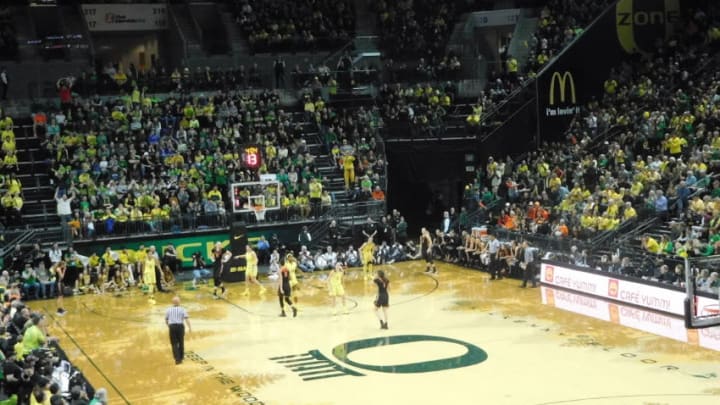 Oregon State takes the ball against the Oregon Ducks on Defense.Justin Phillips/KPNW Sports