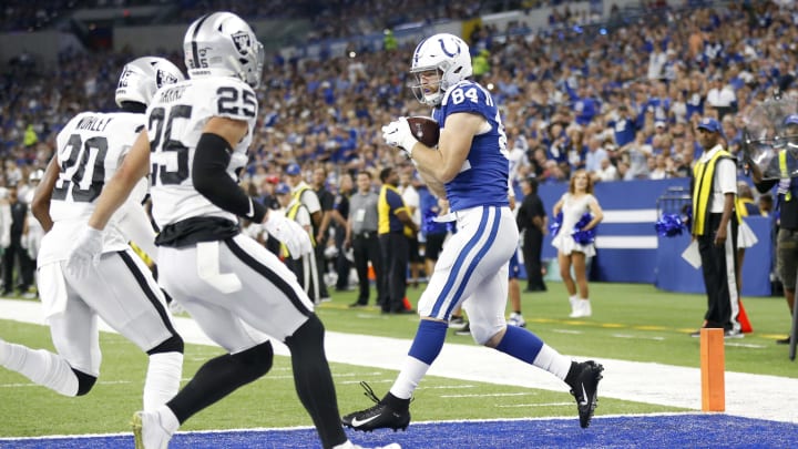 INDIANAPOLIS, INDIANA – SEPTEMBER 29: Jack Doyle #84 of the Indianapolis Colts catches a touchdown pass in the game against the Oakland Raiders during the first quarter at Lucas Oil Stadium on September 29, 2019 in Indianapolis, Indiana. (Photo by Justin Casterline/Getty Images)