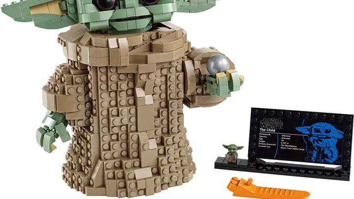 Discover LEGO's Star Wars: The Mandalorian The Child 75318 Collectible Building Kit on Amazon.