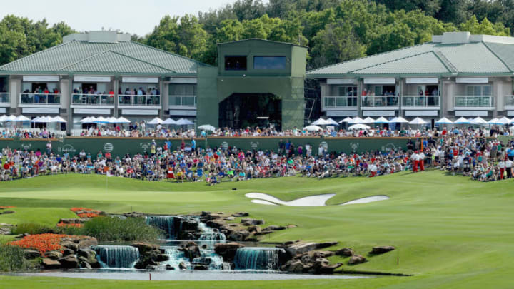 IRVING, TX - MAY 22: A general view of the gallery on the eighth green during the Final Round at AT&T Byron Nelson on May 22, 2016 in Irving, Texas. (Photo by Scott Halleran/Getty Images)
