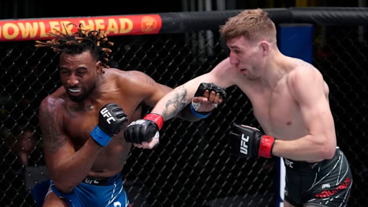 LAS VEGAS, NEVADA - FEBRUARY 19: (R-L) Kyle Daukaus punches Jamie Pickett in their middleweight fight during the UFC Fight Night event at UFC APEX on February 19, 2022 in Las Vegas, Nevada. (Photo by Jeff Bottari/Zuffa LLC)