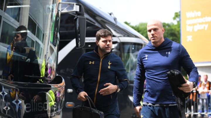 HULL, ENGLAND - MAY 21: Mauricio Pochettino, Manager of Tottenham Hotpur arrives at the stadium prior to the Premier League match between Hull City and Tottenham Hotspur at the KC Stadium on May 21, 2017 in Hull, England. (Photo by Laurence Griffiths/Getty Images)