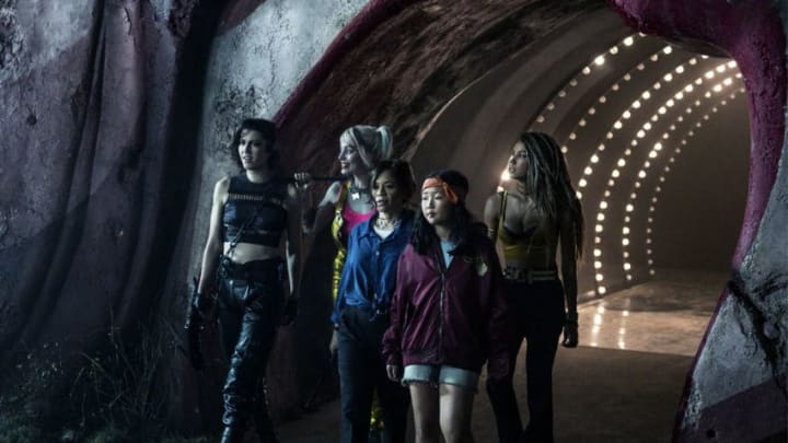 (L-r) MARY ELIZABETH WINSTEAD as Huntress, MARGOT ROBBIE as Harley Quinn, ROSIE PEREZ as Renee Montoya, ELLA JAY BASCO as Cassandra Cain and JURNEE SMOLLETT-BELL as Black Canary in Warner Bros. Pictures’ “BIRDS OF PREY (AND THE FANTABULOUS EMANCIPATION OF ONE HARLEY QUINN),” a Warner Bros. Pictures release.. Claudette Barius/ & © DC Comics