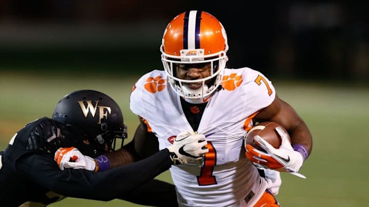 Nov 19, 2016; Winston-Salem, NC, USA; Clemson Tigers wide receiver Mike Williams (7) runs after a catch in the first quarter against the Wake Forest Demon Deacons at BB&T Field. Mandatory Credit: Jeremy Brevard-USA TODAY Sports