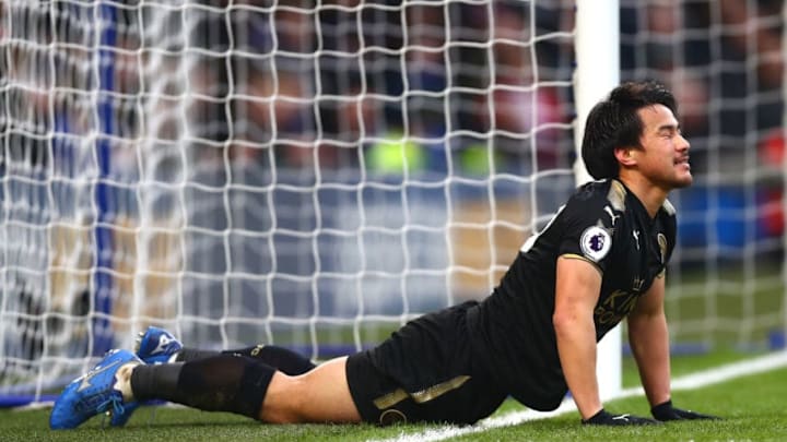 LONDON, ENGLAND - JANUARY 13: Shinji Okazaki of Leicester City reacts aftere a missed chance during the Premier League match between Chelsea and Leicester City at Stamford Bridge on January 13, 2018 in London, England. (Photo by Clive Rose/Getty Images)