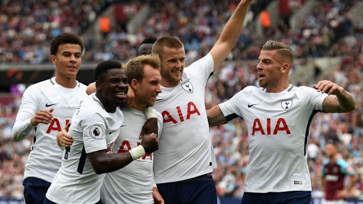 LONDON, ENGLAND - SEPTEMBER 23: Christian Eriksen of Tottenham Hotspur celebrates scoring his sides third goal with his Tottenham Hotspur team mates during the Premier League match between West Ham United and Tottenham Hotspur at London Stadium on September 23, 2017 in London, England. (Photo by Mike Hewitt/Getty Images)