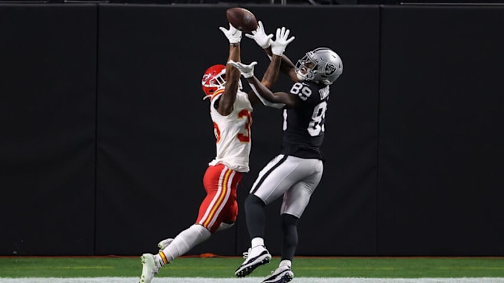 LAS VEGAS, NEVADA - NOVEMBER 22: Wide receiver Bryan Edwards #89 of the Las Vegas Raiders attempts a catch over cornerback Charvarius Ward #35 of the Kansas City Chiefs during the NFL game at Allegiant Stadium on November 22, 2020 in Las Vegas, Nevada. The Chiefs defeated the Raiders 35-31. (Photo by Christian Petersen/Getty Images) LAS VEGAS, NEVADA - NOVEMBER 22: Wide receiver Bryan Edwards #89 of the Las Vegas Raiders attempts a catch over cornerback Charvarius Ward #35 of the Kansas City Chiefs during the NFL game at Allegiant Stadium on November 22, 2020 in Las Vegas, Nevada. The Chiefs defeated the Raiders 35-31. (Photo by Christian Petersen/Getty Images)