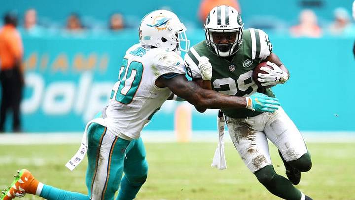 MIAMI GARDENS, FL - OCTOBER 22: Bilal Powell #29 of the New York Jets rushes during the second quarter against the Miami Dolphins at Hard Rock Stadium on October 22, 2017 in Miami Gardens, Florida. (Photo by Rob Foldy/Getty Images) MIAMI GARDENS, FL - OCTOBER 22: Bilal Powell #29 of the New York Jets rushes during the second quarter against the Miami Dolphins at Hard Rock Stadium on October 22, 2017 in Miami Gardens, Florida. (Photo by Rob Foldy/Getty Images)