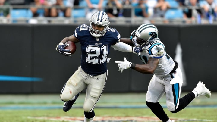 CHARLOTTE, NC – SEPTEMBER 09: Ezekiel Elliott #21 of the Dallas Cowboys runs the ball against Da’Norris Searcy #21 of the Carolina Panthers in the third quarter during their game at Bank of America Stadium on September 9, 2018 in Charlotte, North Carolina. (Photo by Grant Halverson/Getty Images)