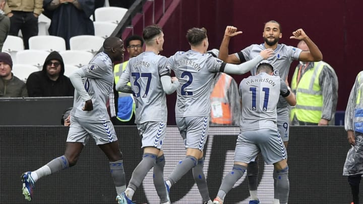 LONDON, ENGLAND - OCTOBER 29: Dominic Calvert-Lewin of Everton celebrates his goal with team mates during the Premier League match between West Ham United and Everton FC at London Stadium on October 29, 2023 in London, England. (Photo by Vince Mignott/MB Media/Getty Images)