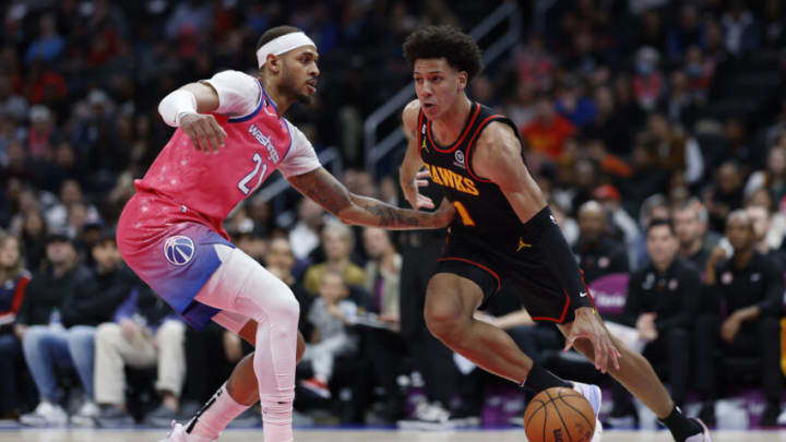 Daniel Gafford of the Washingotn Wizards defends Jalen Johnson of the Atlanta Hawks Mandatory Credit: Geoff Burke-USA TODAY Sports