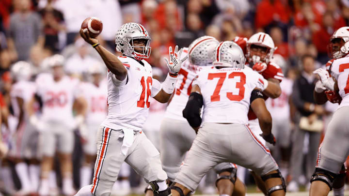 INDIANAPOLIS, IN – DECEMBER 02: Quarterback J.T. Barrett #16 of the Ohio State Buckeyes looks to pass against the Wisconsin Badgers during the first half of the Big Ten Championship game at Lucas Oil Stadium on December 2, 2017 in Indianapolis, Indiana. (Photo by Andy Lyons/Getty Images)