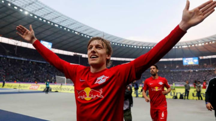 BERLIN, GERMANY – MAY 06: Emil Forsberg of RB Leipzig celebrates during the Bundesliga match between Hertha BSC and RB Leipzig at Olympiastadion on May 6, 2017 in Berlin, Germany. (Photo by Boris Streubel/Bongarts/Getty Images)