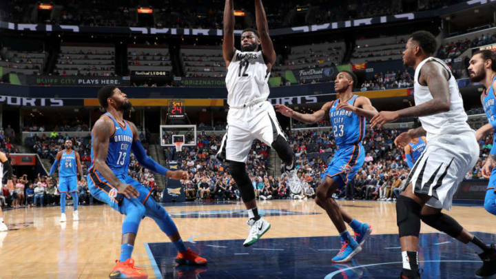 MEMPHIS, TN - FEBRUARY 14: Tyreke Evans #12 of the Memphis Grizzlies handles the ball against the Oklahoma City Thunder on February 14, 2018 at FedExForum in Memphis, Tennessee. NOTE TO USER: User expressly acknowledges and agrees that, by downloading and or using this photograph, User is consenting to the terms and conditions of the Getty Images License Agreement. Mandatory Copyright Notice: Copyright 2018 NBAE (Photo by Joe Murphy/NBAE via Getty Images)