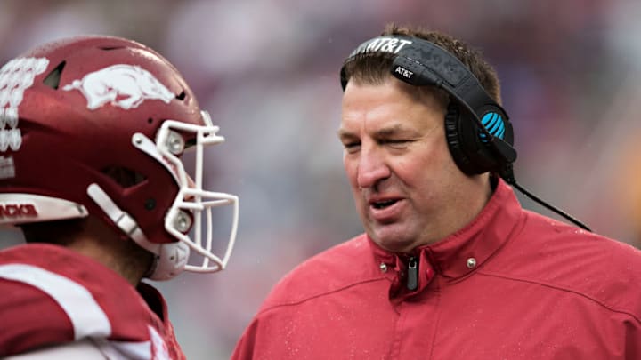 FAYETTEVILLE, AR - NOVEMBER 18: Head Coach Bret Bielema talks with Austin Allen