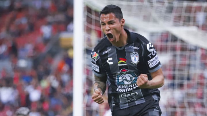 Roberto de la Rosa scored just before the final whistle to boost Pachuca into first place. The Tuzos defeated reigning Liga MX champs Atlas. (Photo by Carlos Zepeda/Jam Media/Getty Images)