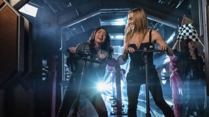 Legends of Tomorrow -- "Romeo V. Juliet: Dawn of Justness" -- Image Number: LGN507b_0048b.jpg -- Pictured (L-R): Courtney Ford as Nora Darhk and Caity Lotz as Sara Lance/White Canary -- Photo: Katie Yu/The CW -- © 2020 The CW Network, LLC. All Rights Reserved.