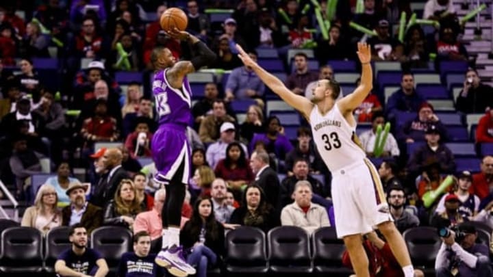 Jan 28, 2016; New Orleans, LA, USA; Sacramento Kings guard Ben McLemore (23) shoots the ball over New Orleans Pelicans forward Ryan Anderson (33) during the second half at the Smoothie King Center. The Pelicans won 114-105. Mandatory Credit: Derick E. Hingle-USA TODAY Sports