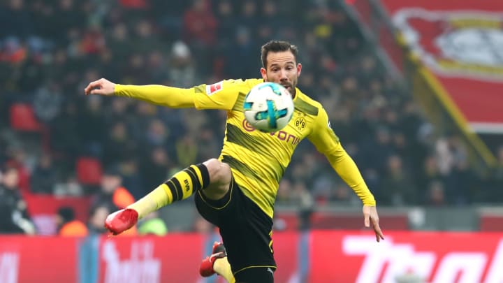 LEVERKUSEN, GERMANY – DECEMBER 02: Gonzalo Castro of Dortmund controls the ball during the Bundesliga match between Bayer 04 Leverkusen and Borussia Dortmund at BayArena on December 2, 2017 in Leverkusen, Germany. (Photo by TF-Images/TF-Images via Getty Images)