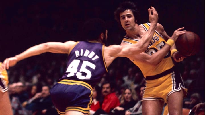 Gail Goodrich (Photo by Ross Lewis/Getty Images).