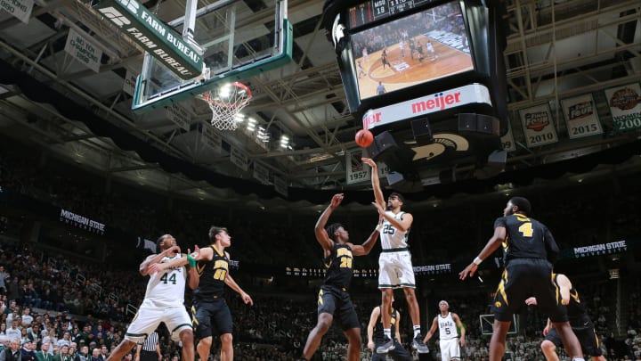 EAST LANSING, MI – DECEMBER 03: Kenny Goins #25 of the Michigan State Spartans shoots the ball against the Iowa Hawkeyes in the first half at Breslin Center on December 3, 2018 in East Lansing, Michigan. (Photo by Rey Del Rio/Getty Images)