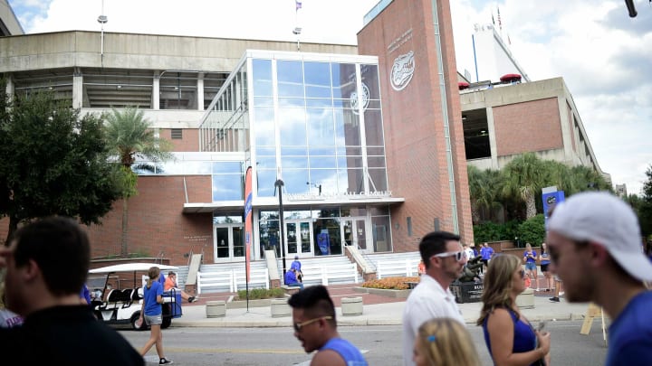 Fans arrive head of a game between Tennessee and Florida at Ben Hill Griffin Stadium in Gainesville, Fla. on Saturday, Sept. 25, 2021.Kns Tennessee Florida Football