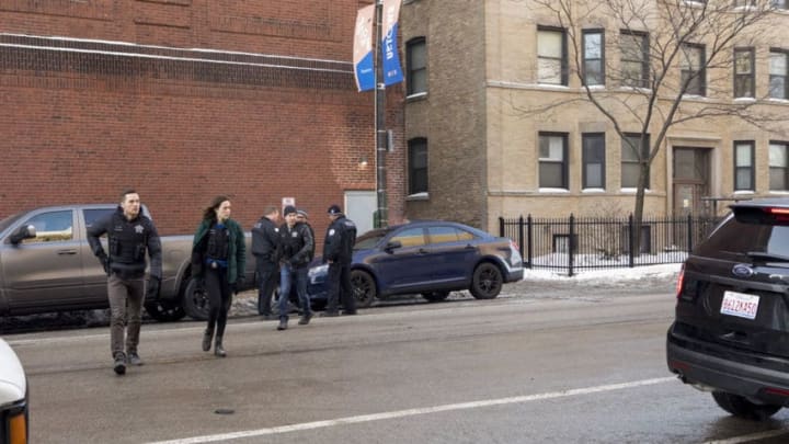 CHICAGO P.D. -- "The Forgotten" Episode 616 -- Pictured: (l-r) Jesse Lee Soffer as Jay Halstead, Marina Squerciati as Kim Burgess, Jon Seda as Antonio Dawson -- (Photo by: Adrian Burrows/NBC)