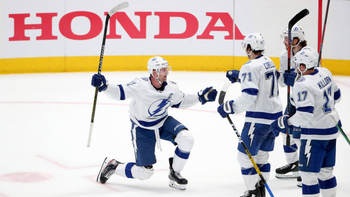 DALLAS, TEXAS – JANUARY 27: Steven Stamkos #91 of the Tampa Bay Lightning celebrates after scoring a goal against the Dallas Stars in the third period at American Airlines Center on January 27, 2020 in Dallas, Texas. (Photo by Tom Pennington/Getty Images)