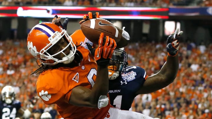 ATLANTA, GA – SEPTEMBER 01: DeAndre Hopkins #6 of the Clemson Tigers pulls in this touchdown reception against Chris Davis #11 of the Auburn Tigers at Georgia Dome on September 1, 2012 in Atlanta, Georgia. (Photo by Kevin C. Cox/Getty Images)