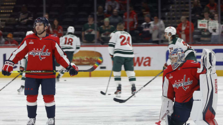 Conor Sheary, Darcy Kuemper, Washington Capitals Mandatory Credit: Geoff Burke-USA TODAY Sports