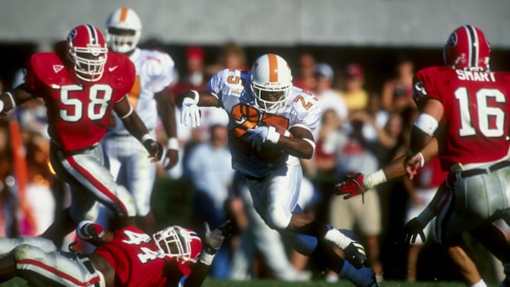 10 Oct 1998: Running back Travis Stephens #25 of the Tennessee Volunteers in action during the game against the Georgia Bulldogs at the Sanford Stadium in Athens, Geogia. The Volunteers defeated the Bulldogs 22-3. Mandatory Credit: Vincent Laforet /Allsport