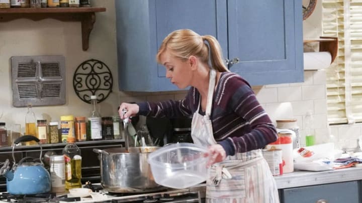 "Kalamazoo and a Bad Wedge of Brie" -- Christy's plan to win her sponsor's approval backfires and the ladies rush in to help after Jill's house is broken into, on MOM, Thursday, Jan. 31 (9:01-9:30 PM, ET/PT) on the CBS Television Network. Pictured: Anna Farris as Christy. Photo: Monty Brinton/CBS ÃÂ©2018 CBS Broadcasting, Inc. All Rights Reserved