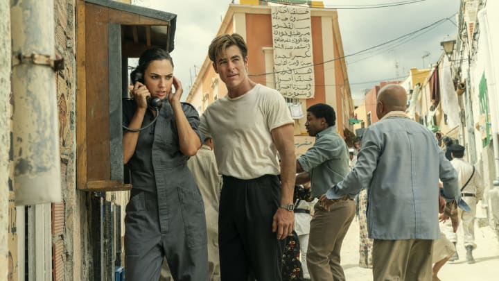 L-r) GAL GADOT as Diana Prince and CHRIS PINE as Steve Trevor and in Warner Bros. Pictures’ action adventure “WONDER WOMAN 1984,” a Warner Bros. Pictures release. Clay Enos/ ™ & © DC Comics. © 2020 Warner Bros. Entertainment Inc. All Rights Reserved.