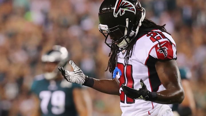 PHILADELPHIA, PA – SEPTEMBER 06: Desmond Trufant #21 of the Atlanta Falcons (Photo by Brett Carlsen/Getty Images)