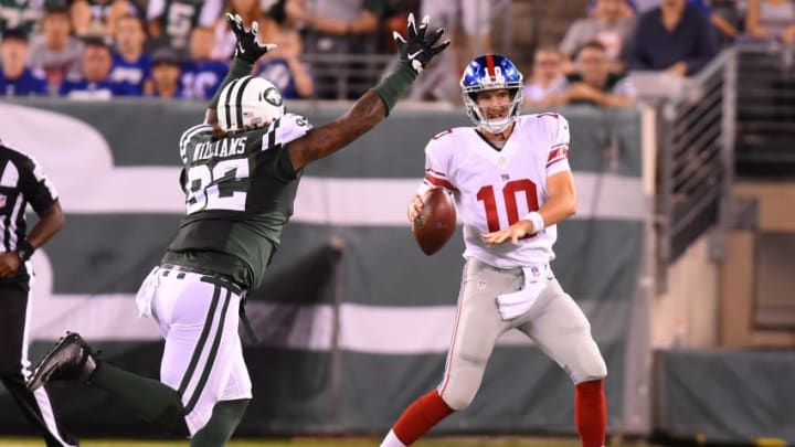 EAST RUTHERFORD, NJ - AUGUST 27: Eli Manning