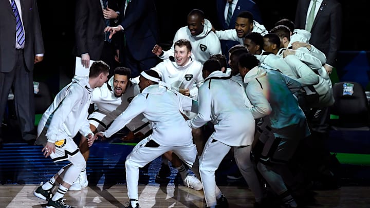 MINNEAPOLIS, MINNESOTA – APRIL 06: The Michigan State Spartans huddle prior to the 2019 NCAA Final Four semifinal against the Texas Tech Red Raiders at U.S. Bank Stadium on April 6, 2019 in Minneapolis, Minnesota. (Photo by Hannah Foslien/Getty Images)