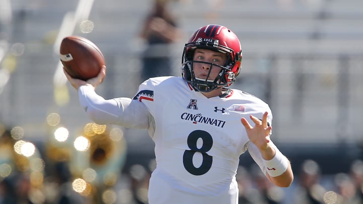 Nov 12, 2016; Orlando, FL, USA; Cincinnati Bearcats quarterback Hayden Moore (8) throws a pass during a football game against the UCF Knights at Bright House Networks Stadium. Mandatory Credit: Reinhold Matay-USA TODAY Sports