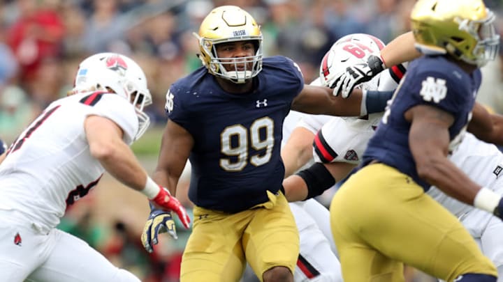 SOUTH BEND, IN - SEPTEMBER 08: Notre Dame Fighting Irish defensive lineman Jerry Tillery (99) fights through blocks during the college football game between the Notre Dame Fighting Irish and the Ball State Cardinals on September 8, 2018, at Notre Dame Stadium in South Bend, Indiana. The Notre Dame Fighting Irish defeated the Ball State Cardinals 24-16.(Photo by Marcus Snowden/Icon Sportswire via Getty Images)