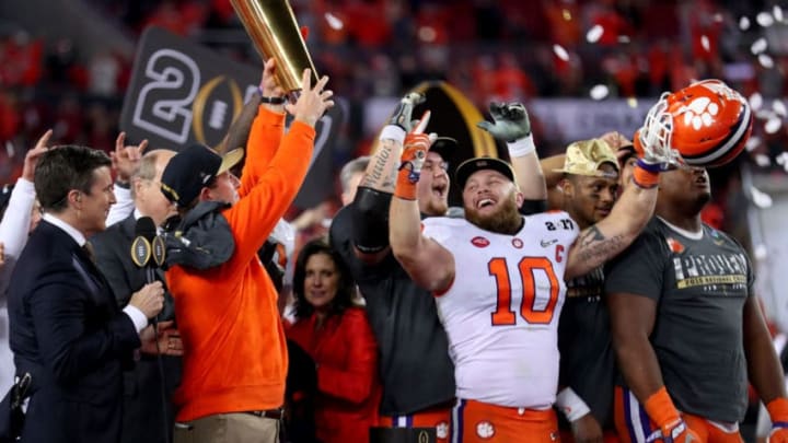 TAMPA, FL - JANUARY 09: Head coach Dabo Swinney of the Clemson Tigers (L) and linebacker Ben Boulware